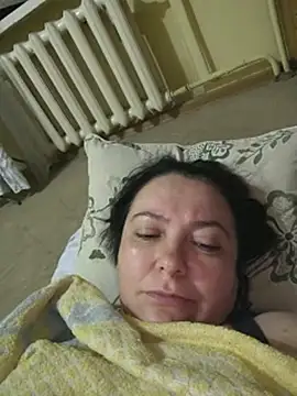 EmmaEmmy40 live