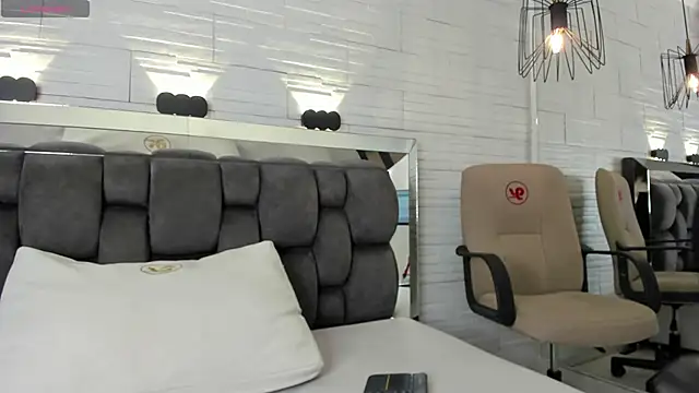 yasmin_clair live