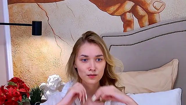 AmadaReine live