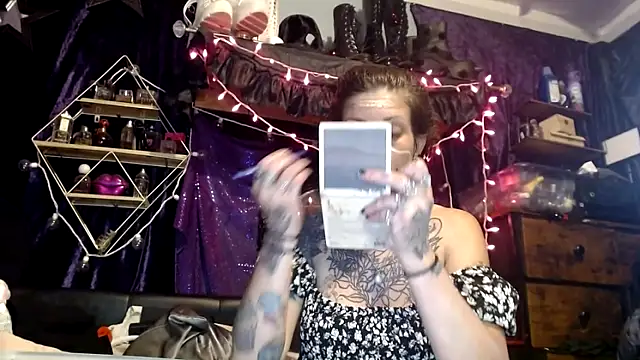 allymoon1369 live