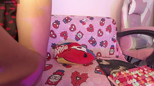 kitty-kryss live