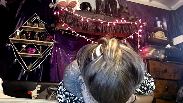 allymoon1369 live
