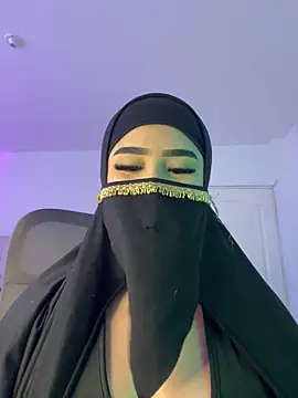 Yasmin_cute live