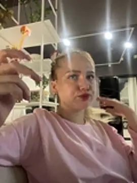 Emi_Sterling live