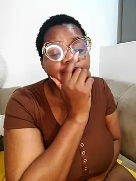 ChubbyBitch26 live