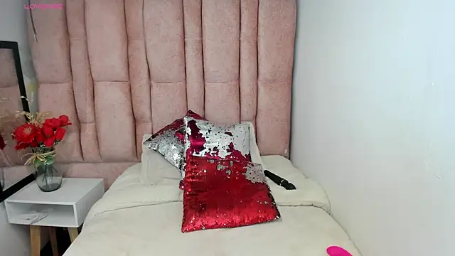 Issa_Milf__ live