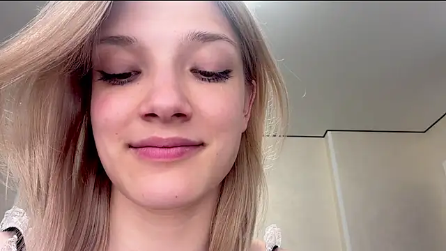 Carolini_i live