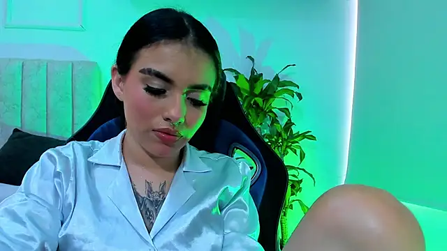 isabella_hv live