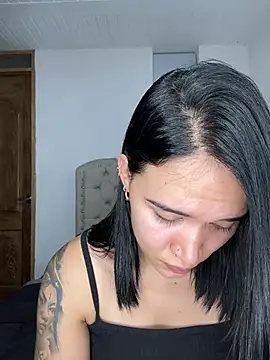 DaniRivers_ live