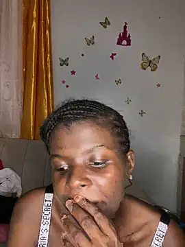Triskymaya live