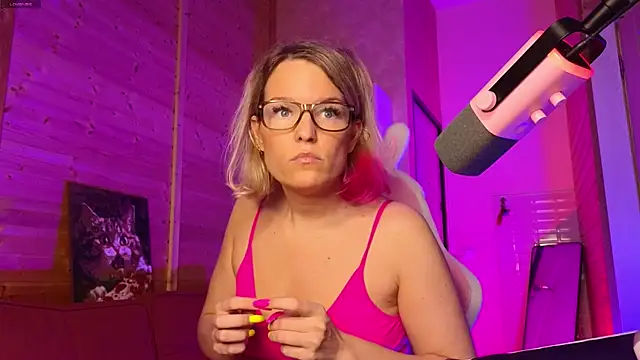 Lady_Shine live