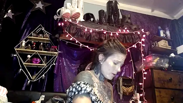 allymoon1369 live