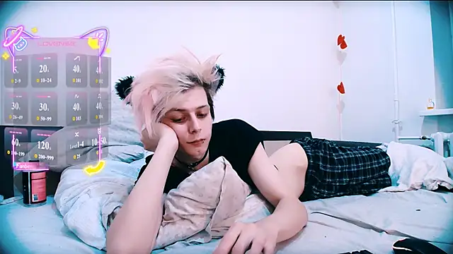 Littlepinkcat live