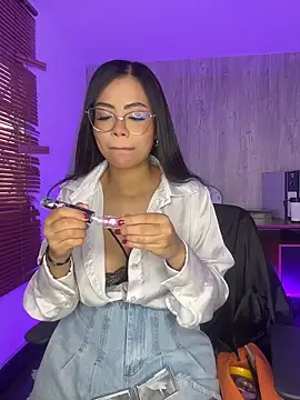 Susan_Voltaire live