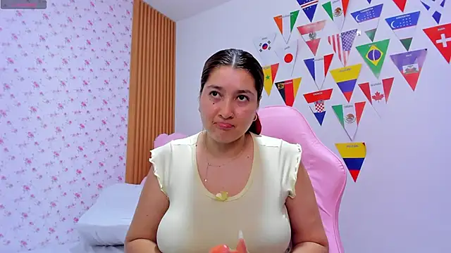 Soyqueen live