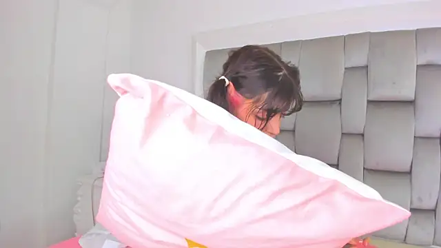 dolly_kitter live