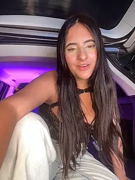 Maggiee_1 live