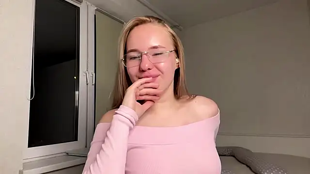AmeliaOakheart live