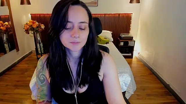 KatherineBond live