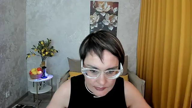 MayaNoire live