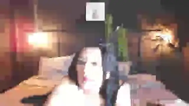 selena_yourmilf live