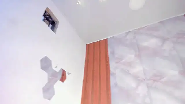 MiaKirshner live