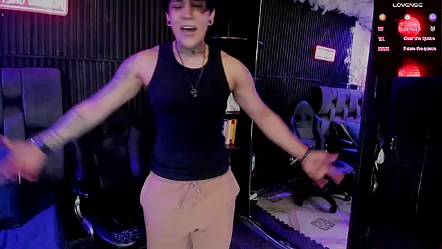 ZhoeStrong live