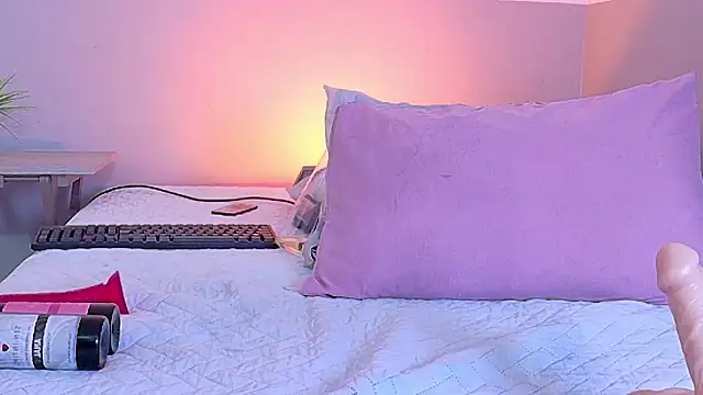 cutepetitee live