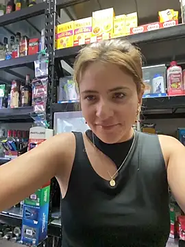 Andrea_19blonde live