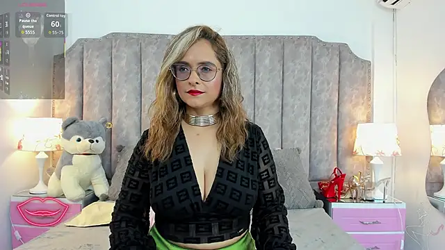 MarilynVega1 live