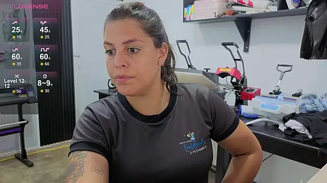 Daniela_mendoza26 live