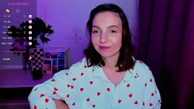 KindHazelHere_ live
