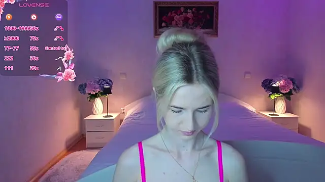 Julie_Blaze live
