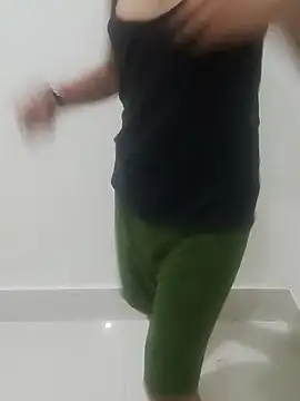 Cute_Naira6 live
