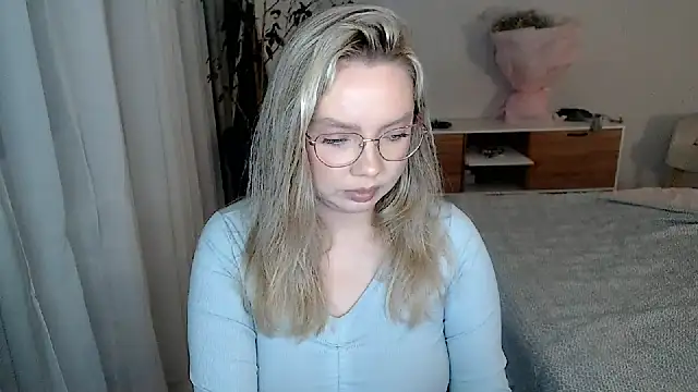 PolinaXXXXXJones live