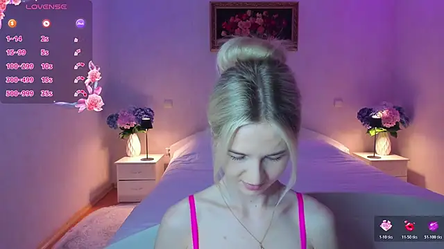Julie_Blaze live