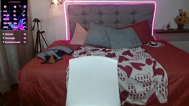 Keyla01_ live