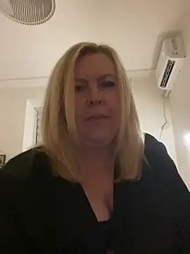 JanieLight53 live