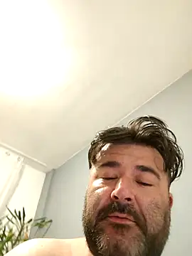 Angel_and_Devil_couple live