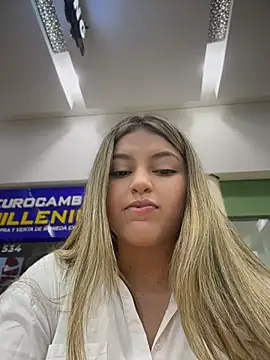 lunablossom_ live