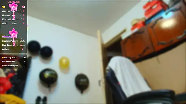 WooW_HotBig_Ass live