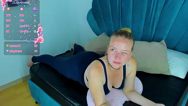 EmilySumer live