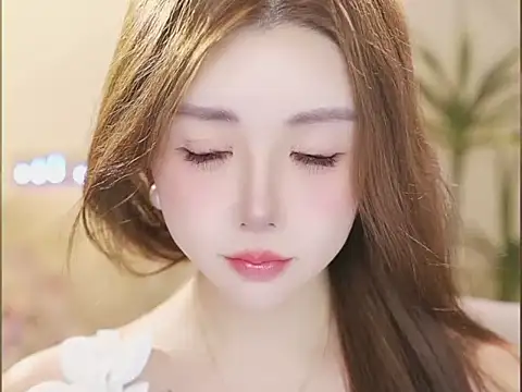 Qiaoqiao__ live