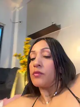 kendall_flower live