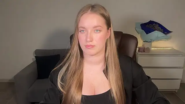 EvaMaddison live