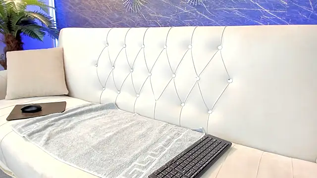 Belle_Emmanuelle live