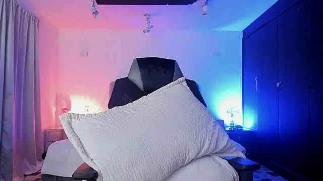 RyleyWest live