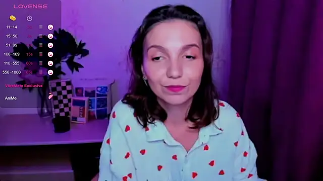 KindHazelHere_ live