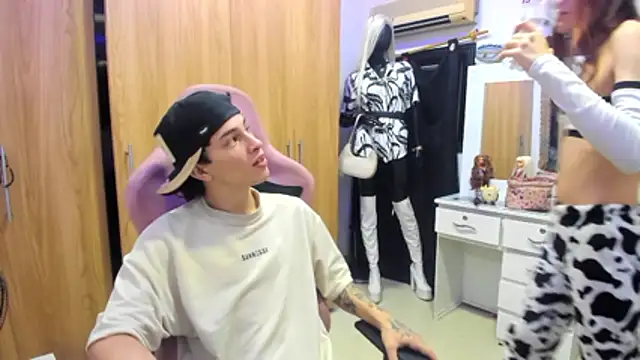 Pride_couple live