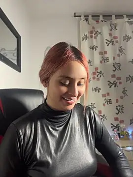Sophia_LuxxX live